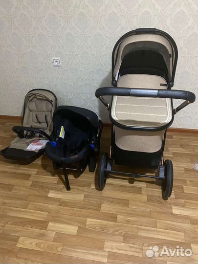 Прогулочная коляска новая 2в1