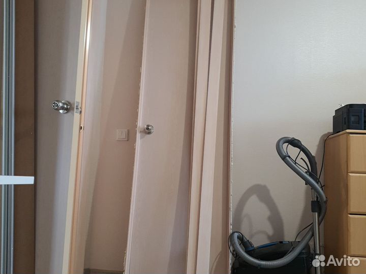 Дверь межкомнатная 600 с коробкой бу