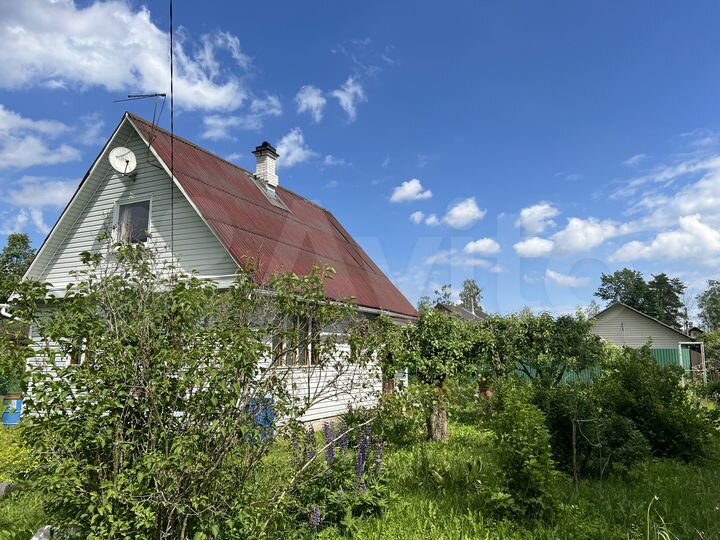 Дом 52 м² на участке 8 сот.