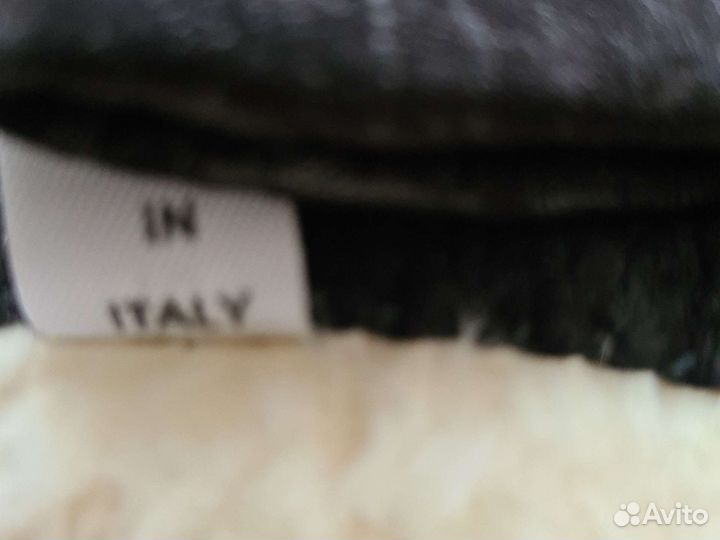 Перчатки зимние на натуральном меху.Италия