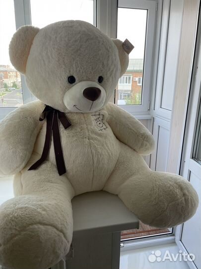 Большой плюшевый медведь новый