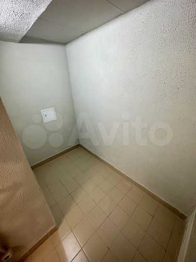 Склад, кладовая, кладовка, келлер 4 м²