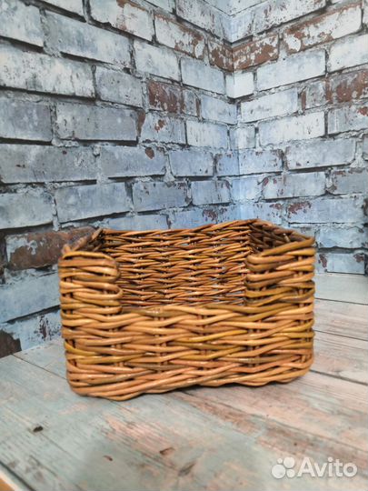 Салфетница плетеная