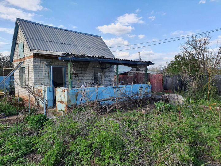 Дача 20 м² на участке 5 сот.