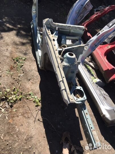 Четверть передняя правая Chevrolet Lacetti седан