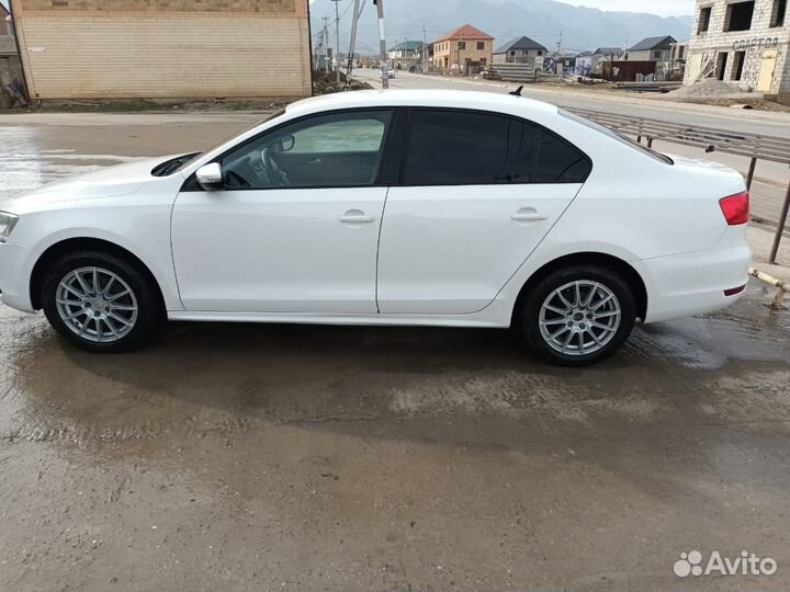 Volkswagen Jetta 1.6 AT, 2014, 247 000 км