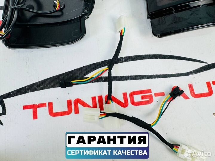 Катафоты Toyota Land Cruiser 200