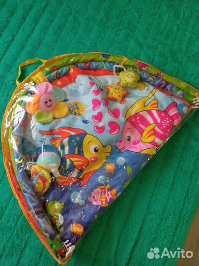 Развивающийся коврик