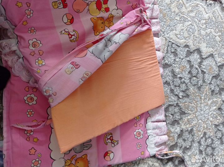 Бортики на детскую кроватку