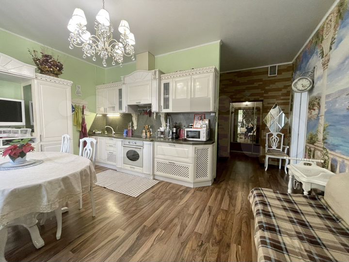 3-к. квартира, 72 м², 2/5 эт.