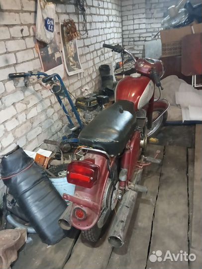 Мотоцикл jawa