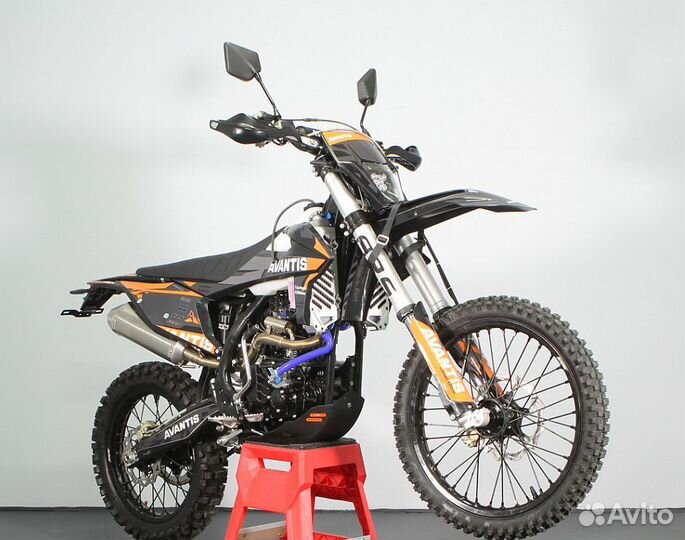 Мотоцикл Avantis Enduro 300 Carb PRO Exclusive
