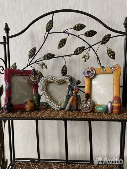 Лот из трех этнических рамок