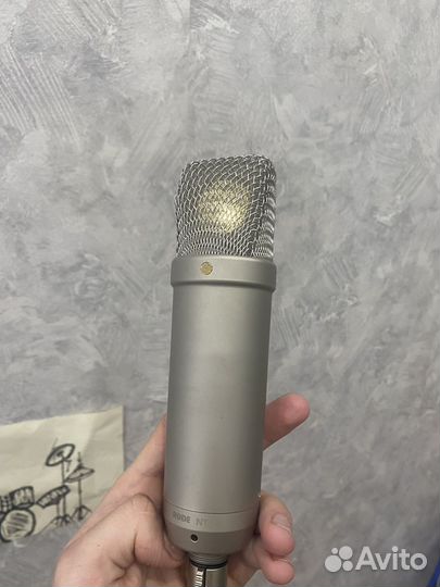 Студийный микрофон Rode NT1-A + Акуст шар Force