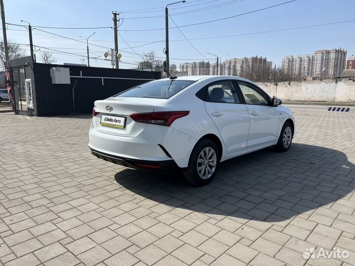 Hyundai Solaris 1.6 AT, 2020, 100 000 км