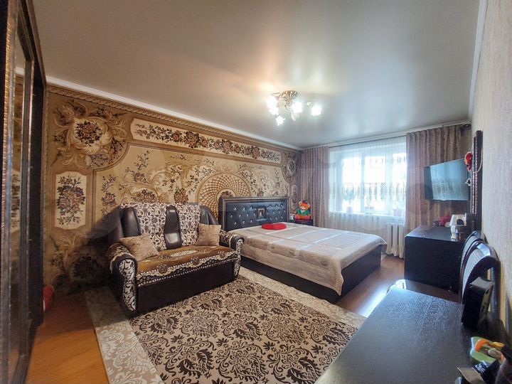 3-к. квартира, 54 м², 3/5 эт.