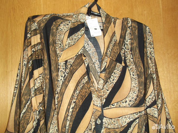 Новая блузка 60-62 удлин рукав