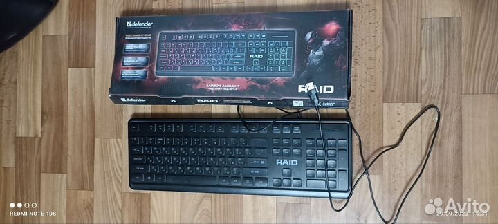 Игровая клавиатура и мышь