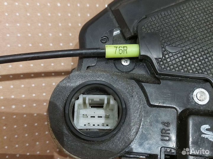 Замок двери Тойота Венза