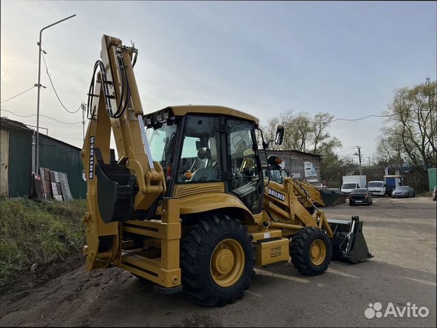 Экскаватор-погрузчик Builder BL388, 2023