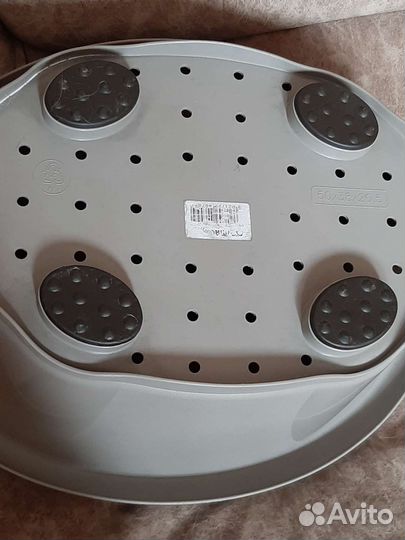 Пластиковый лежак для мелкой собачки или кошечки