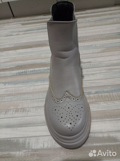 Ботинки женские демисезонные 38