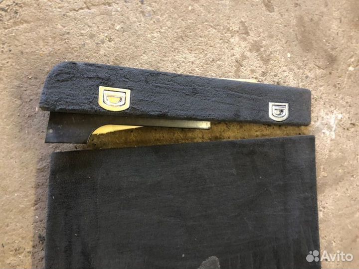 Пол багажника Volkswagen Touareg 2006 г