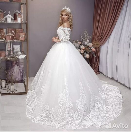 Свадебное платье