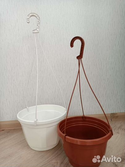 Кашпо для цветов подвесное