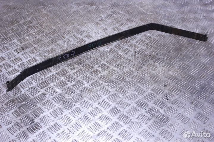 Крепление бензобака Toyota Camry v40