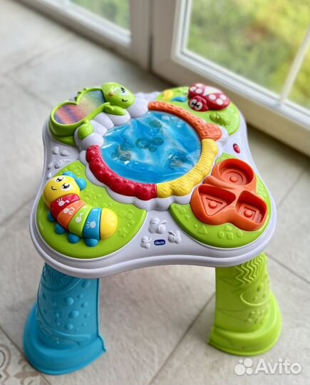 Развивающий столик Chicco