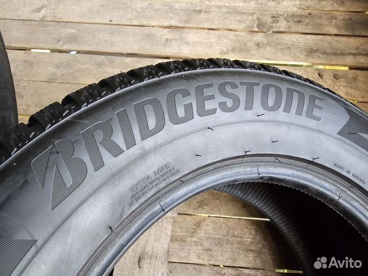 Bridgestone Ice Cruiser 7000S 235/65 R17 108T