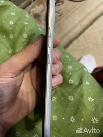 Телефон Tecno spark 8c