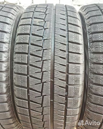 Bridgestone Blizzak Revo GZ 215/50 R17 98T