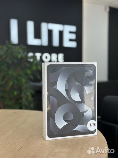 iPad Air (2022) Wi-Fi + Cellular 64GB