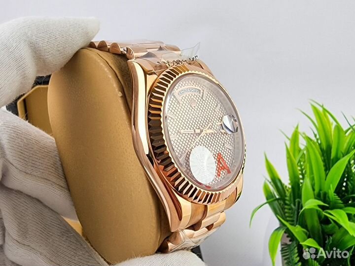 Часы Rolex day date 41mm rose gold