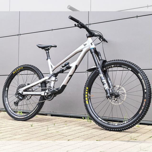 Велосипед YT Industries Jeffsy Pro 27.5''