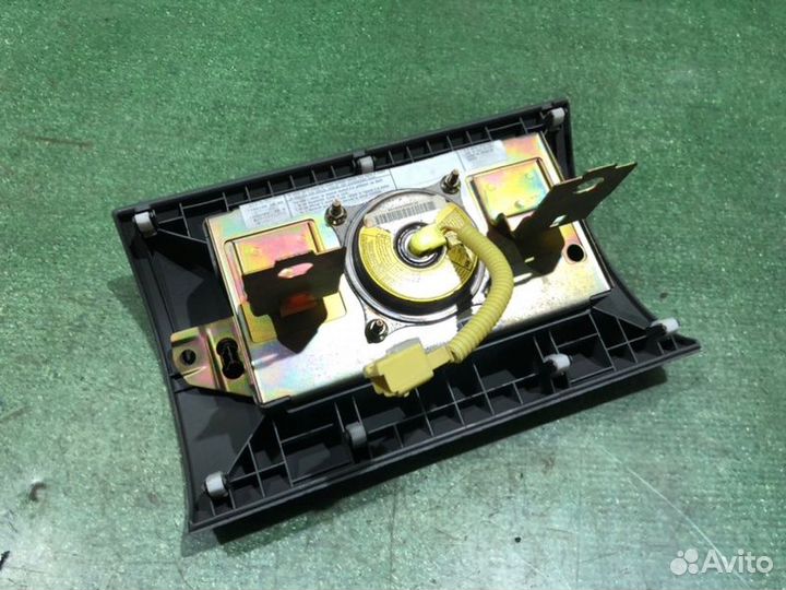 Подушка безопасности пассажира Suzuki Jimny JB23W