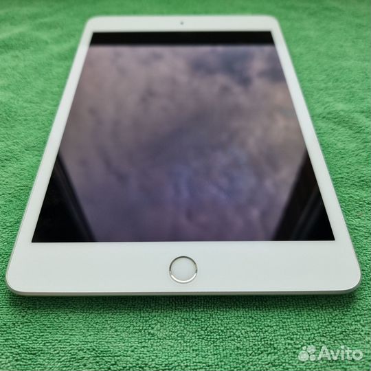 iPad mini 5 (64Гб, Wifi/Cellular, серебристый)