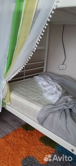 Двухъярусная кровать металлическая бу