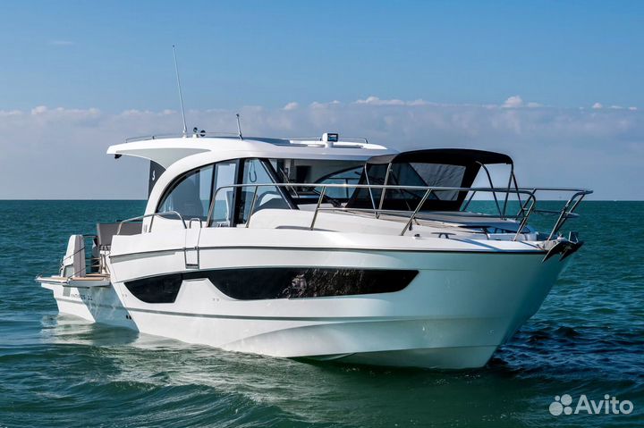 Катер Beneteau Antares 11 с Suzuki 2хDF300Apxx