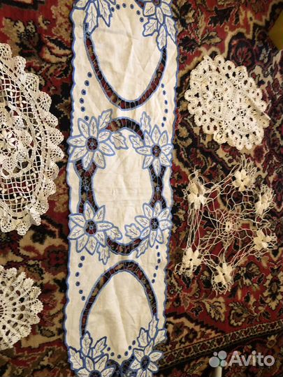 Старые кружевные салфетки