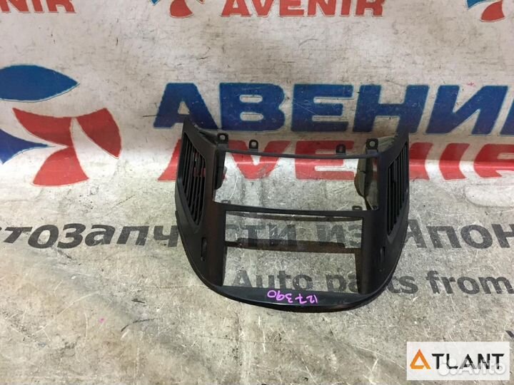 Консоль магнитофона toyota estima, emina