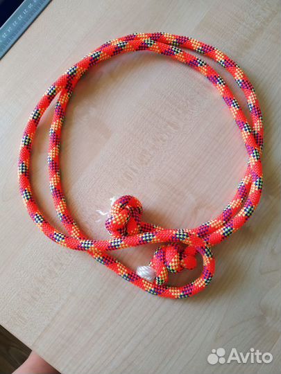 Скакалка для худ гимнастики Новая