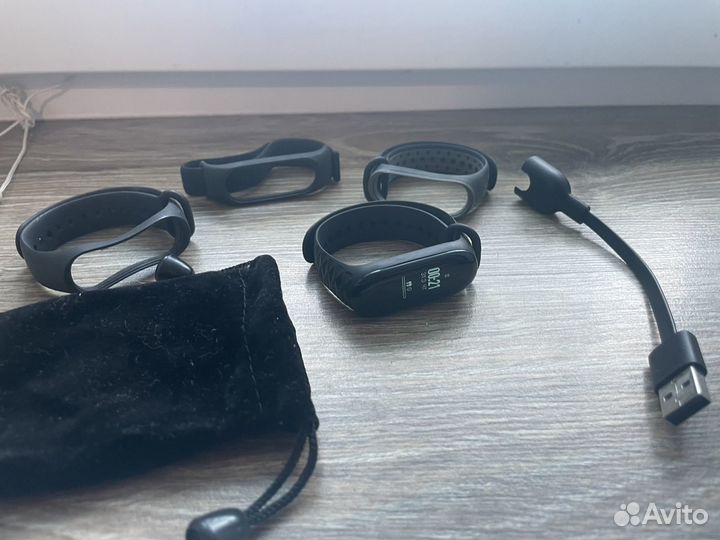 Часы xiaomi mi band 3