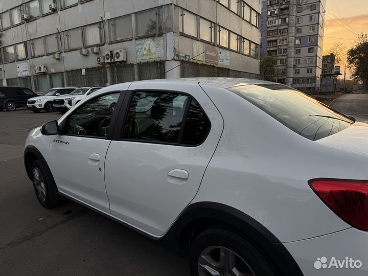Renault Logan Stepway 1.6 МТ, 2021, 93 570 км