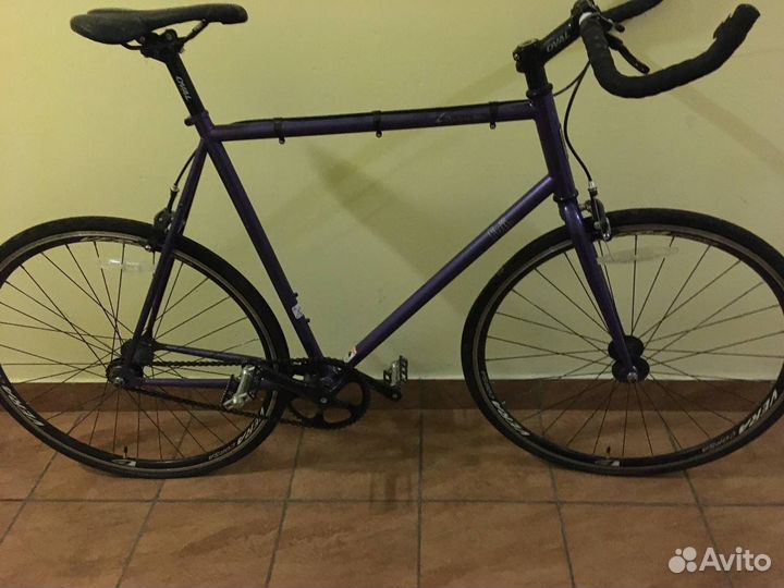 Шоссейный велосипед Fuji