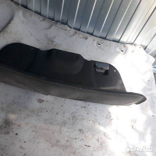 Обшивка крышки багажника Форд Фокус 2 седан