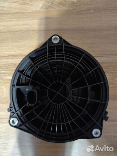 Ручка крышки багажника Volkswagen Golf 6