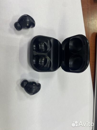 Наушники Samsung Galaxy Bunds Pro